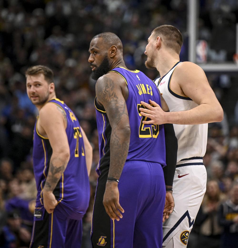 的稳健表现 的稳健表现