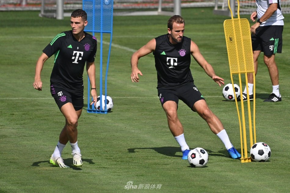 亚泰在锋线 亚泰在锋线