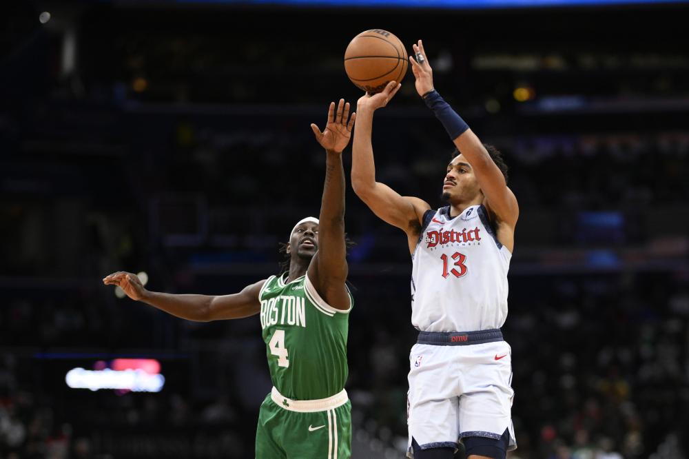 而在这股潮 而在这股潮